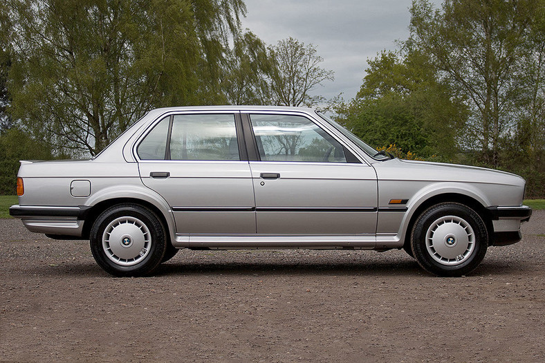 BMW 325iX (E30)