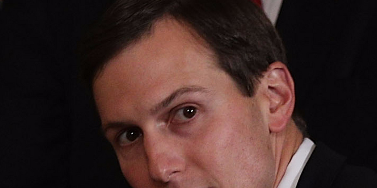 There's one key similarity between Hillary Clinton's and Jared Kushner's email controversies