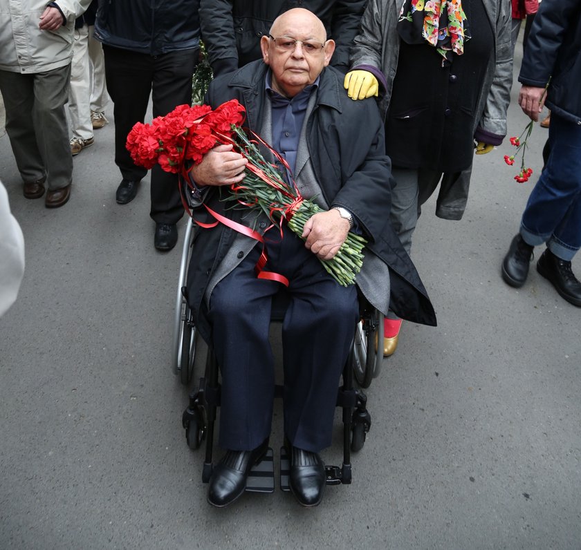 Jerzy Urban na pogrzebie Jaruzelskiego