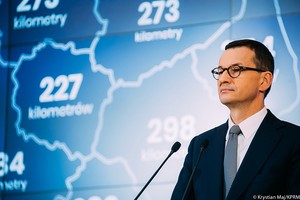 Premier Morawiecki chce stymulować gospodarkę. Będą dodatkowe środki na drogi samorządowe