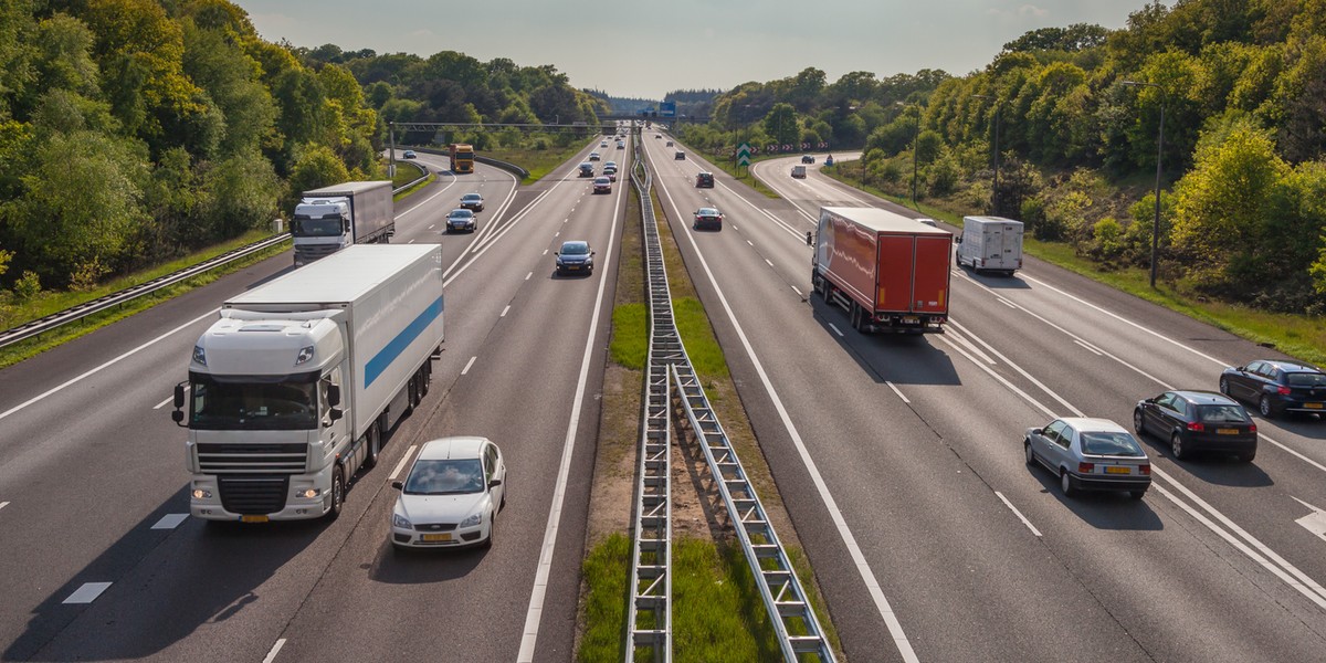 Z płatnych odcinków A2 i A4 zarządzanych przez państwo znikną bramki.