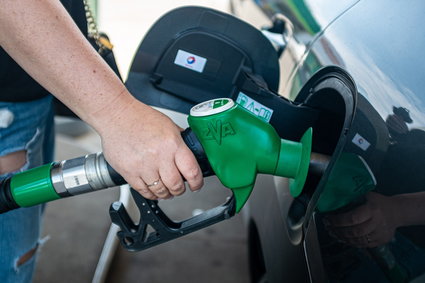 Ceny benzyny w Polsce mogą "szybko rosnąć" przez atak na saudyjskie rafinerie