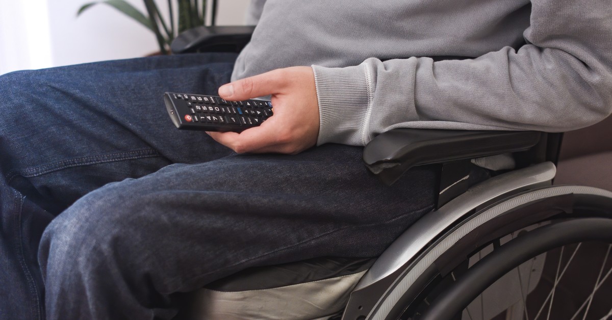 Umiarkowany stopień niepełnosprawności: jakie przywileje przysługują w 2026r. i jak uzyskać orzeczenie?