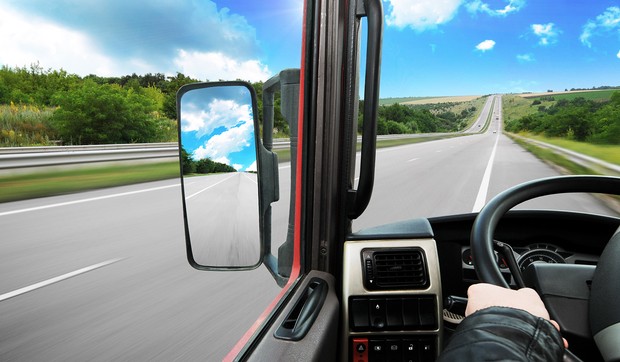 kamiondzija shutterstock 1025856715