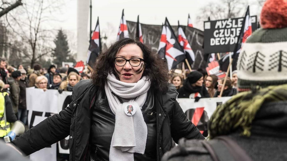 „Legalna aborcja teraz”. Strajk Kobiet rozpoczął akcję billboardową. Marta Lempart komentuje