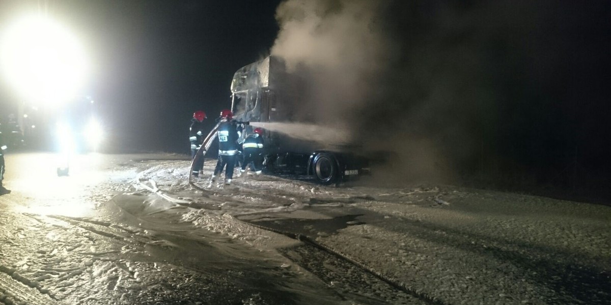 Wypadek na A4 - płonący TIR 