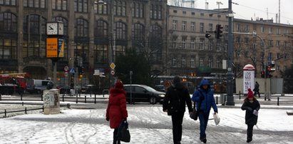 Odśnieżajcie chodniki także poza centrum!