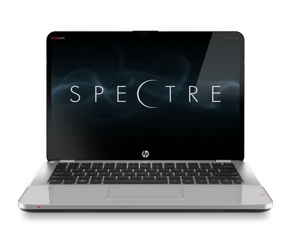 <b>do 4500 zł | HP Envy SpectreXT B3U82EA (4290 zł)</b>
<br><br>
Envy Spectre XT to produkt ze zdecydowanie wyższej półki, w porównaniu ze swoimi poprzednikami. Ten 13,3-calowy ultrabook został wyposażony w procesor i5 3317U, 4 GB pamięci RAM oraz dysk SSD 128 GB. Niestety producent zdecydował się na zastosowanie błyszczącej matrycy glare. Niewątpliwą zaletą SpectreXT jest natomiast znakomity design, zastosowanie systemu HP Beats Audio oraz… Windows 7.