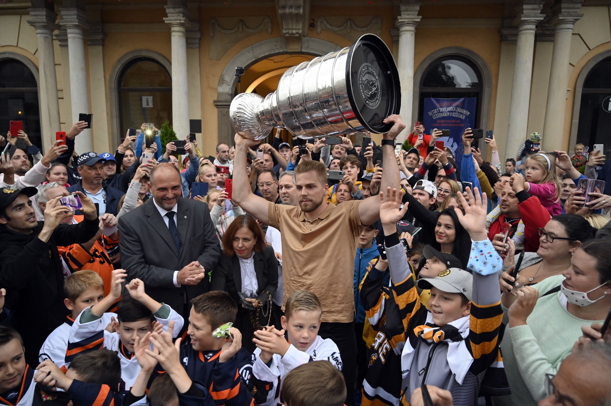 7MTktkpTURBXy84YzdkMzMyZjc5ZWJiYTEzYmNjO