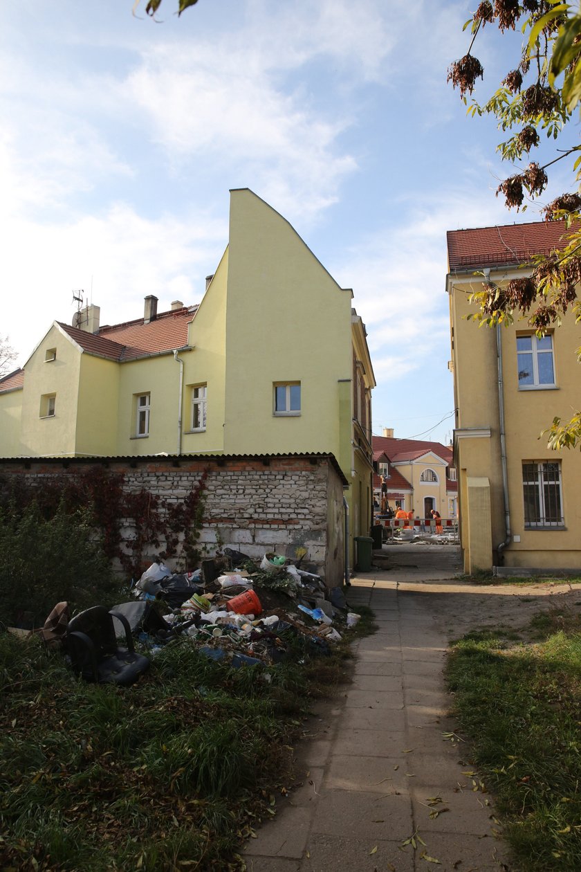 Śmieci na Psim Polu