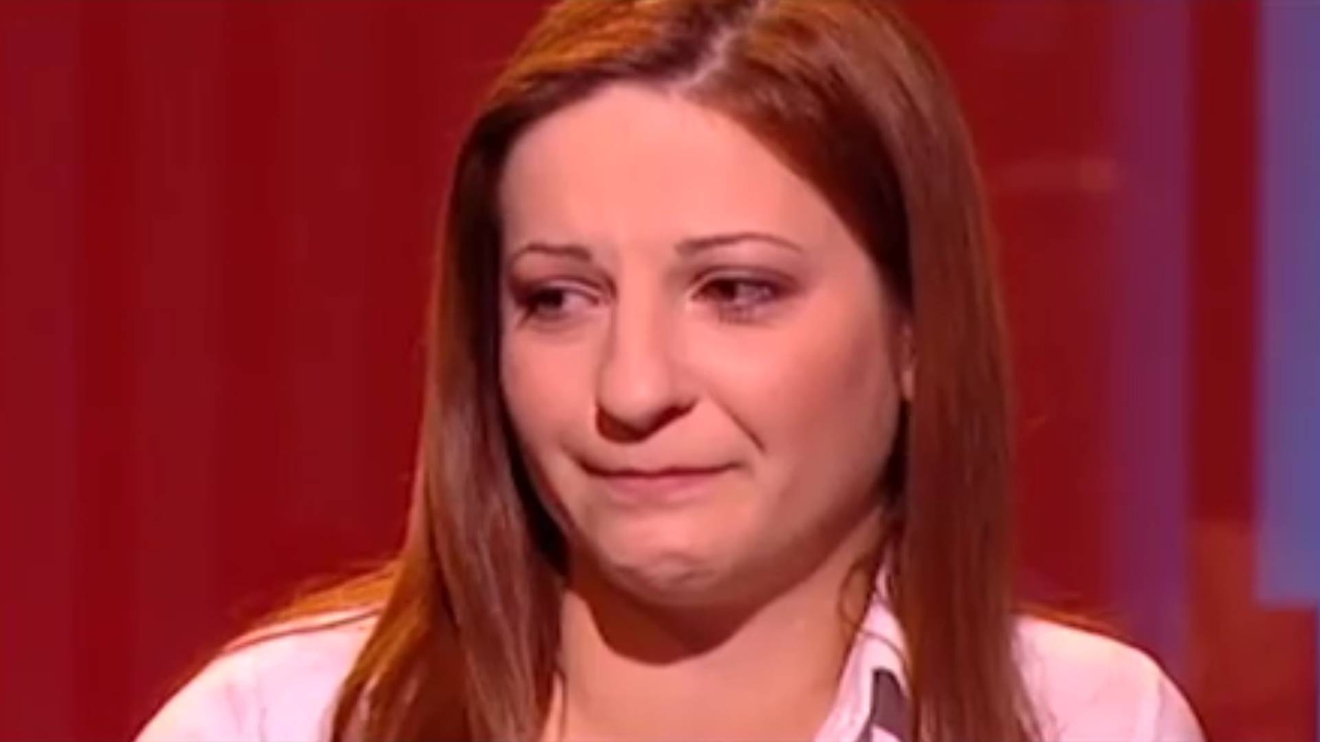 Kristina je rodila dete sa 15 godina, ali Srbija joj ne dozvoljava da bude majka