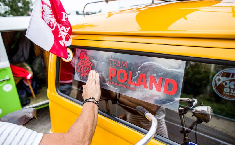 Polscy fani volkswagena T na Bulli Summer Festival w Wolfsburgu