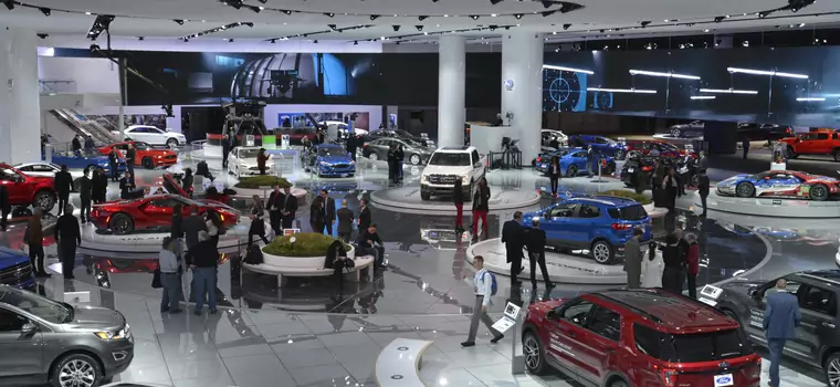 Jaka przyszłość czeka salony samochodowe? Detroit planuje spore zmiany