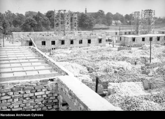 Budowa zakładów przemysłowych i osiedla mieszkaniowego Nowa Huta  - rok 1950