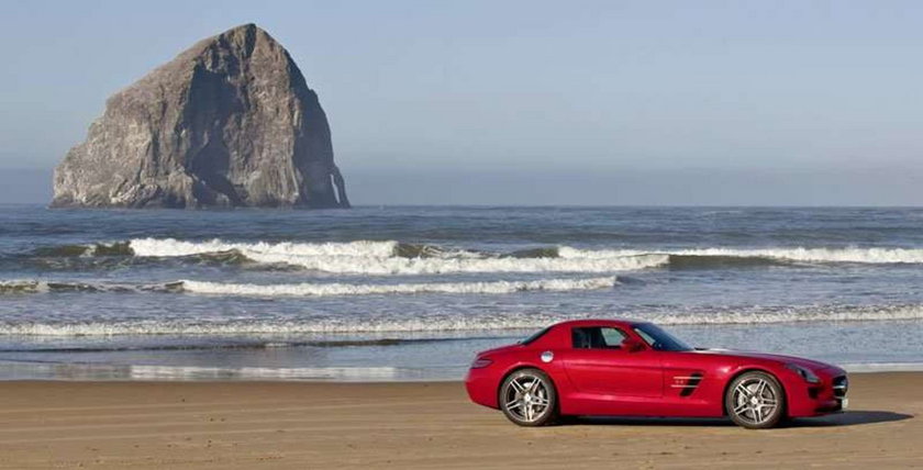 Mercedes-Benz SLS AMG pojedzie na prąd