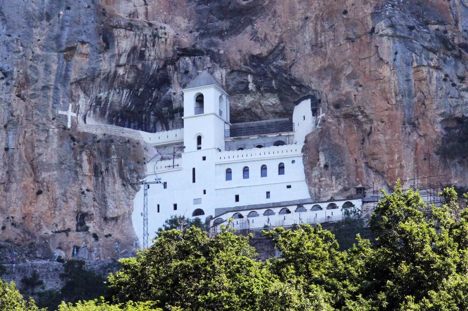 Manastir Ostrog