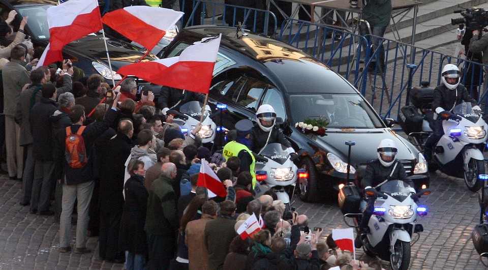 WARSZAWA KATASTROFA SAMOLOTU UROCZYSTOŚCI POGRZEBOWE KONDUKT