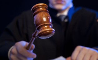 Wyrok TSUE to efekt zabiegów sędziego Piebiaka? On też ma kredyt we frankach