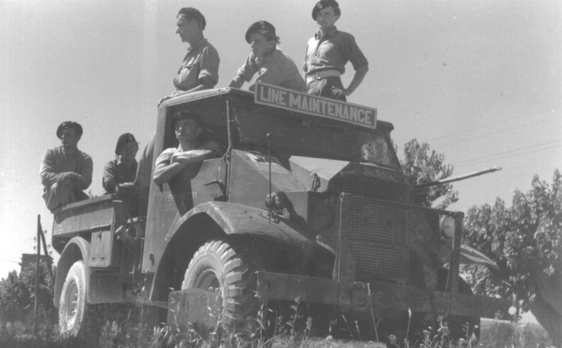 Chevrolet C8 z kabiną z 9 Batalionu Łączności 2 Korpusu Polskiego