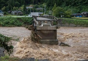 Gradovi Vađima i Suzu u prefekturi Išikava pretrpeli su najveću štetu od poplava | Foto: Getty Images