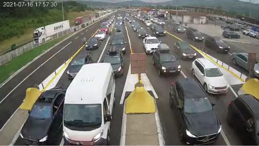 Na graničnom prelazu Gradina situacija je nešto bolja