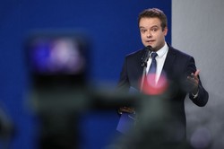 Hołownia i PSL zapraszają wszystkie partie na debatę. Jest ODPOWIEDŹ PiS
