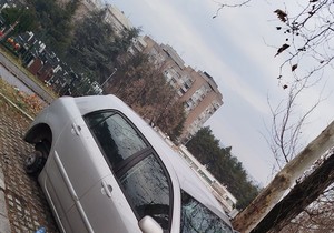 Skinuti točkovi na vozilu u Medakoviću 3