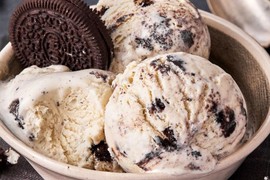 Ovo je najjednostavniji recept za NEODOLJIVI OREO SLADOLED od 3 sastojka: Neverovatno hrskavo-kremasto zadovoljstvo!