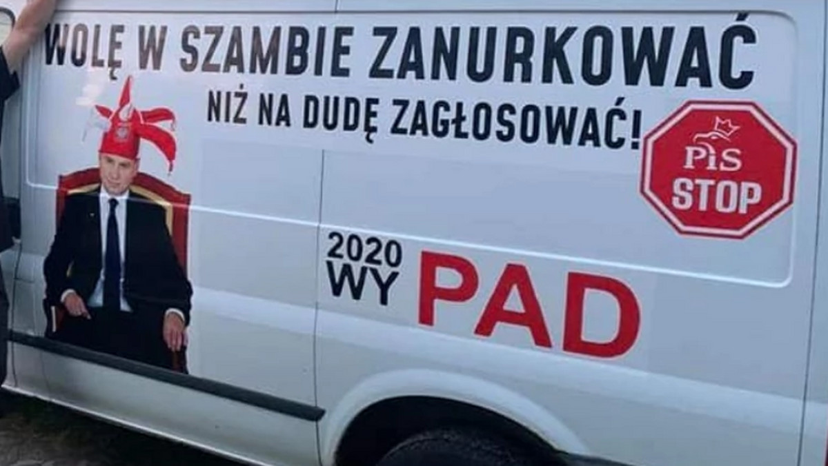 Gdańsk. Auto "antyDuda" znów na ulicach miasta, jest jedna zmiana