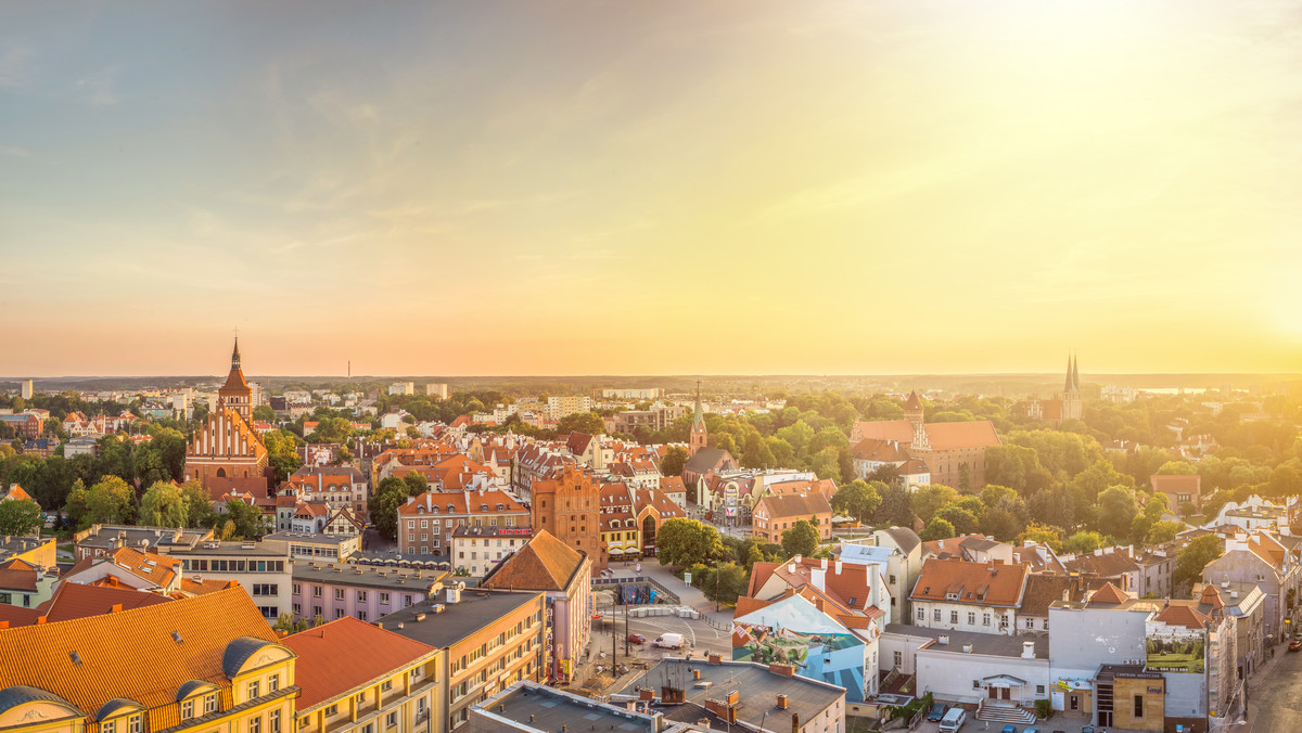 Zabytkowy dworek przy ul. Bałtyckiej 45 w Olsztynie nad jeziorem Sukiel przejdzie renowację oraz adaptację do potrzeb osób niepełnosprawnych.