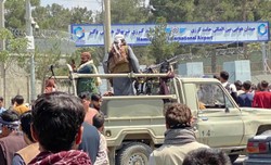 Talibowie w Kabulu. "Sprawdziłem, czy mam odpowiednią ilość burek dla żony i córek"