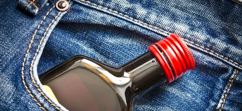 "Opłata małpkowa". Minister finansów: Te alkohole są stosunkowo tanie"