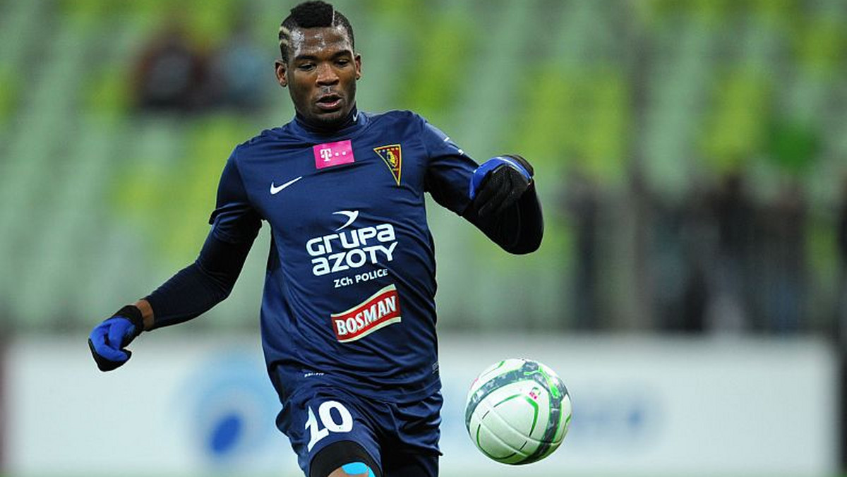 Donald Djousse może zostać piłkarzem Pogoni Siedlce. 24-letni kameruński napastnik rozpoczął w środę testy w pierwszoligowym klubie - poinformowała oficjalna strona zespołu.