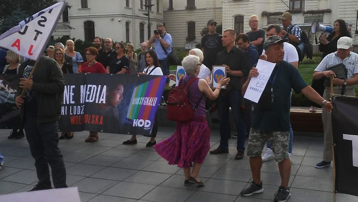 Bydgoszcz. Protest przeciwko "lex TVN 1"