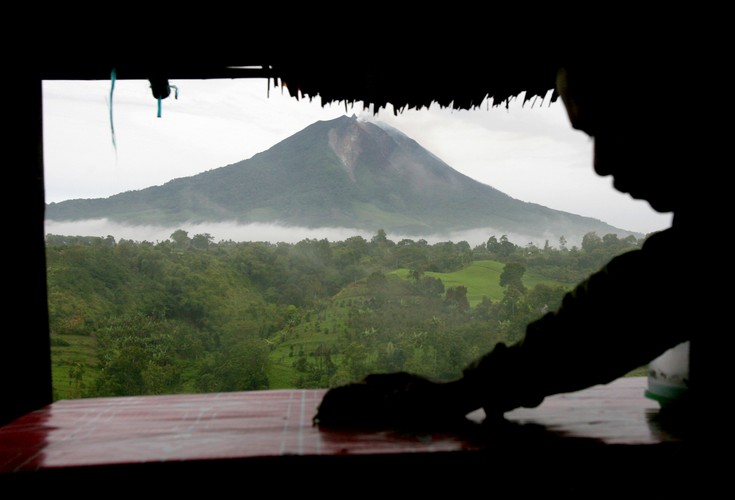 Wybuchł wulkan na Sumatrze