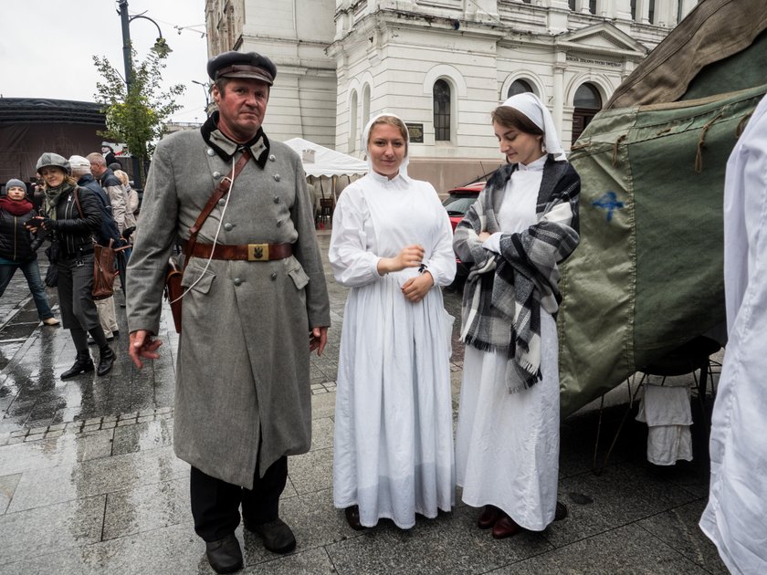 Legiony Piłsudskiego na Piotrkowskiej w Łodzi