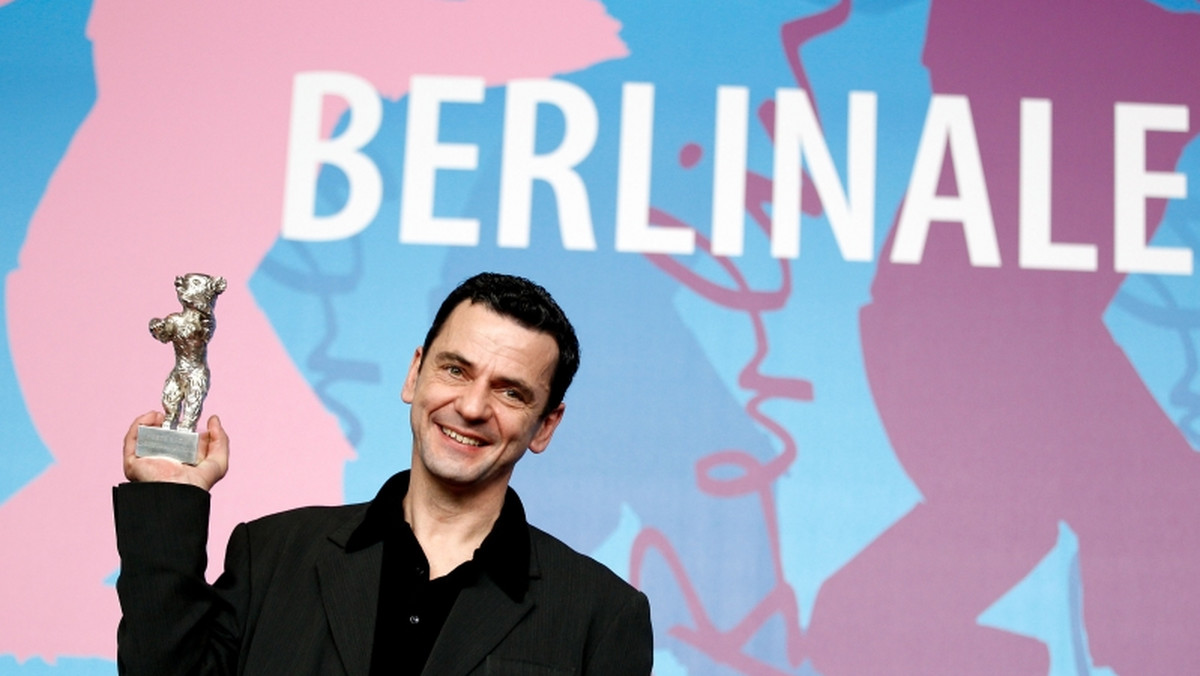 9 listopada do Polski przyleci Christian Petzold, reżyser niemieckiego kandydata do Oscara, filmu "Barbara". Film otworzy Tydzień Kina Niemieckiego w krakowskim kinie Ars, a reżyser po projekcji weźmie udział w spotkaniu z widzami.