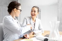 Dlaczego warto wybrać lokaty długoterminowe, mimo niższych stóp procentowych?