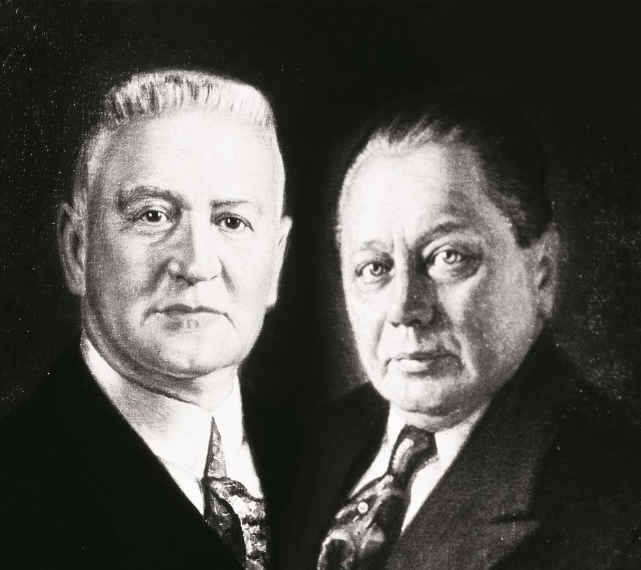 Ojcami założycielami marki Miele byli Carl Miele (od lewej) i Reinhard Zinkann. Zaczynali w 1899 r. od wirówek do mleka, ale już dwa lata później uruchomili produkcję pralek.