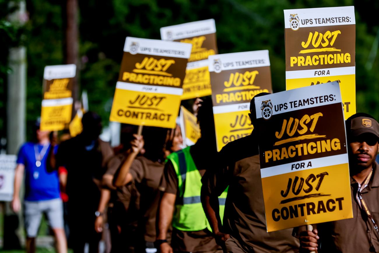 Najavljen štrajk koji će slomiti američku privredu! Desetodnevni protest radnika UPS će koštati više od 7,1 milijardu dolara, a ovi sektori su na najvećem udaru!