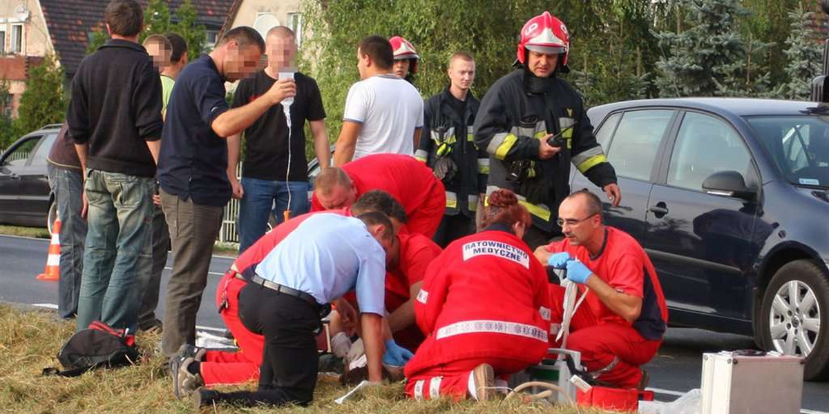 Chłopczyk wbiegł na drogę, zabiły go 2 samochody