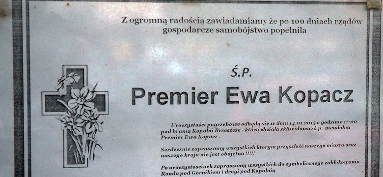 Pogrzeb Ewy Kopacz. Słuszny happening czy gruba przesada? ZDJĘCIA