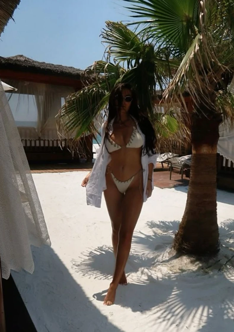 Tamara Milutinović pokazala telo u kupaćem