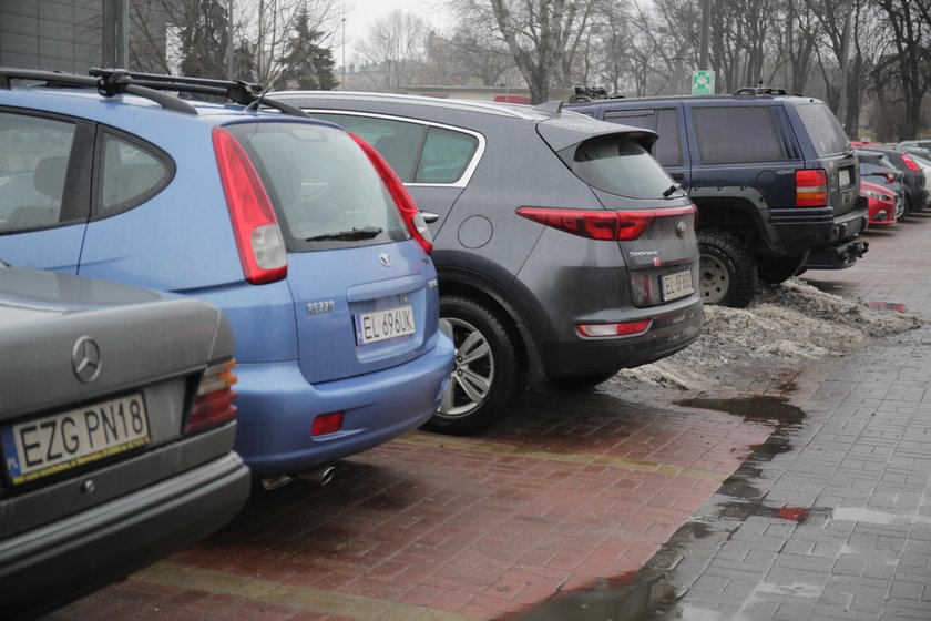 Parking przy Manufakturze