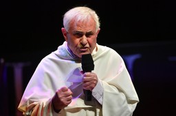 macierewicz mówił o safe w telewizji trwam. o. ludwik wiśniewski nie wytrzymał