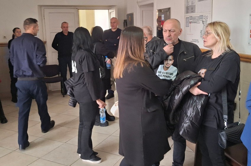 Porodica ubijenog Alekse