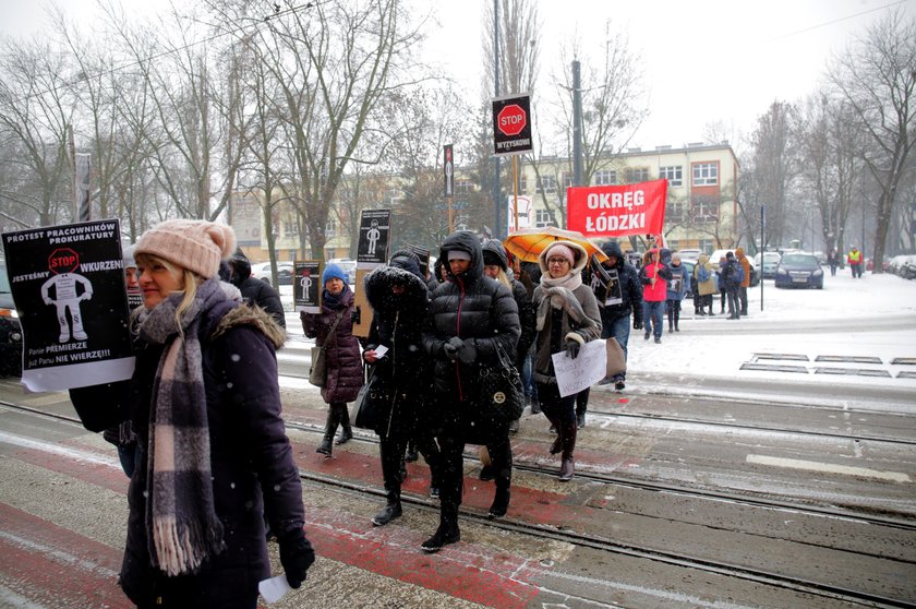 Protest pracowników administracyjnych prokuratury 