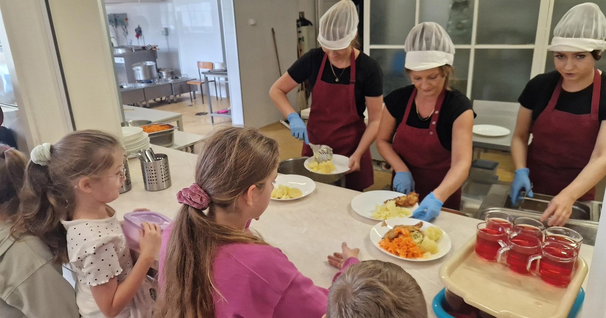 Aż trudno w to uwierzyć. Dzieci w szkole płacą za obiad 4 zł
