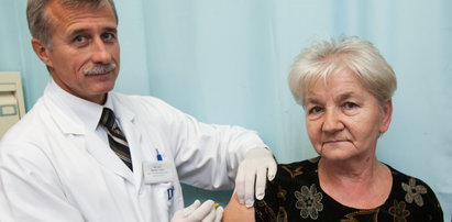 Seniorze, darmowe szczepienia czekają