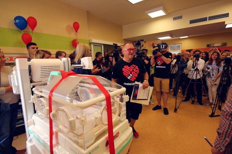 NOWOCZESNY INKUBATOR OD WIELKIEJ ORKIESTRY ŚWIĄTECZNEJ POMOCY